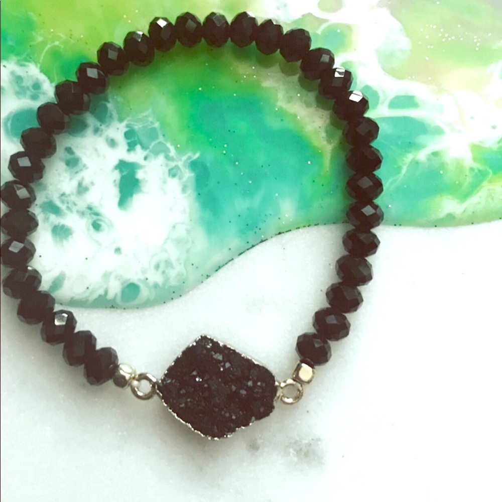 💥SALE💥Black Beaded Bracelet with Simulated Druzy
